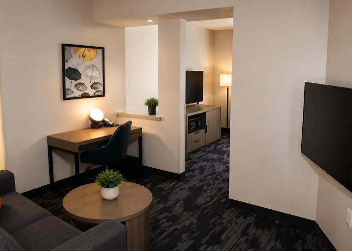 Express By Marriott Hotel 3*