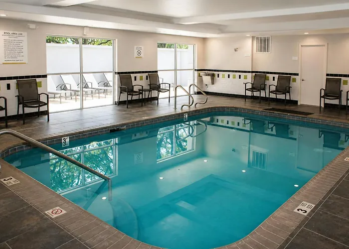 Express By Marriott Hotel 3*