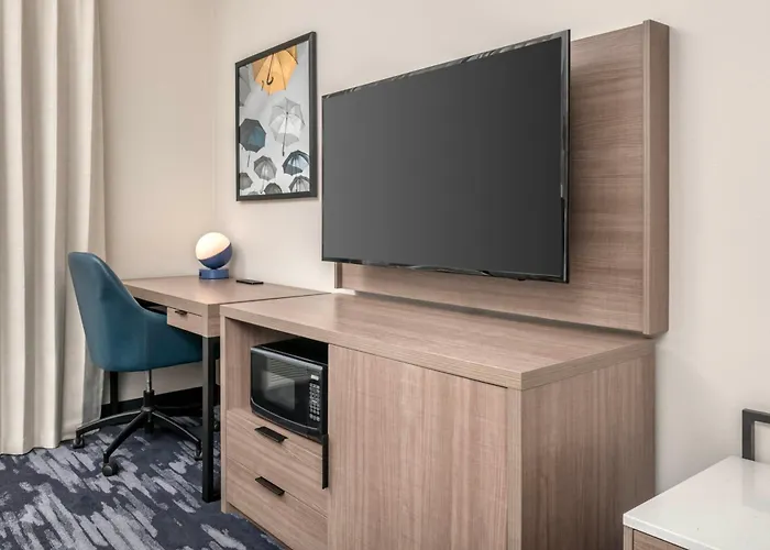 Hotel Express By Marriott 3*